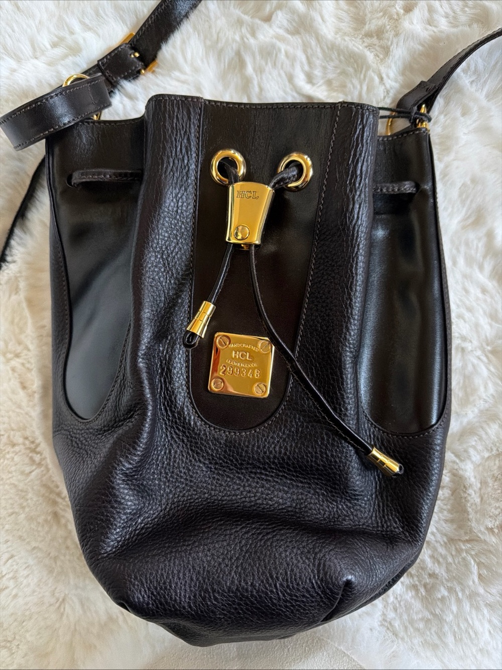 NWT Vintage HCLBlack Leather Drawstring Bucket Bag with Gold Hardware